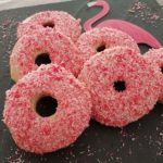 Pinke Flamingo Donuts aus dem Backofen