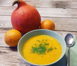 fruchtig waermender Vitaminbooster Kuerbis Orangensuppe Rezept