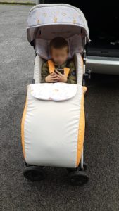 Rehabuggy bei Autismus - Finn in seinem Rehabuggy Pegaz von Thomashilfen
