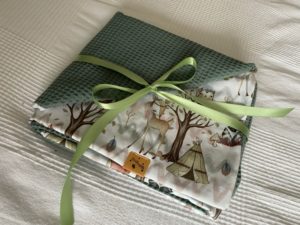 Babydecke DIY ganz einfach selber nähen - Anfängergeeignet - Geschenkidee zur Geburt