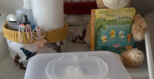 So sieht ein perfekt organisierter Wickeltisch aus
