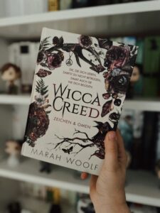 Wicca Creed von Marah Woolf - eine Rezension von ChaosundKonfetti
