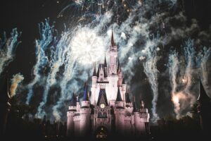Disneyland Paris Schloss Illuminations - Gedankenkarussell Autismusfamilie Alltag bei ChaosundKonfetti.de